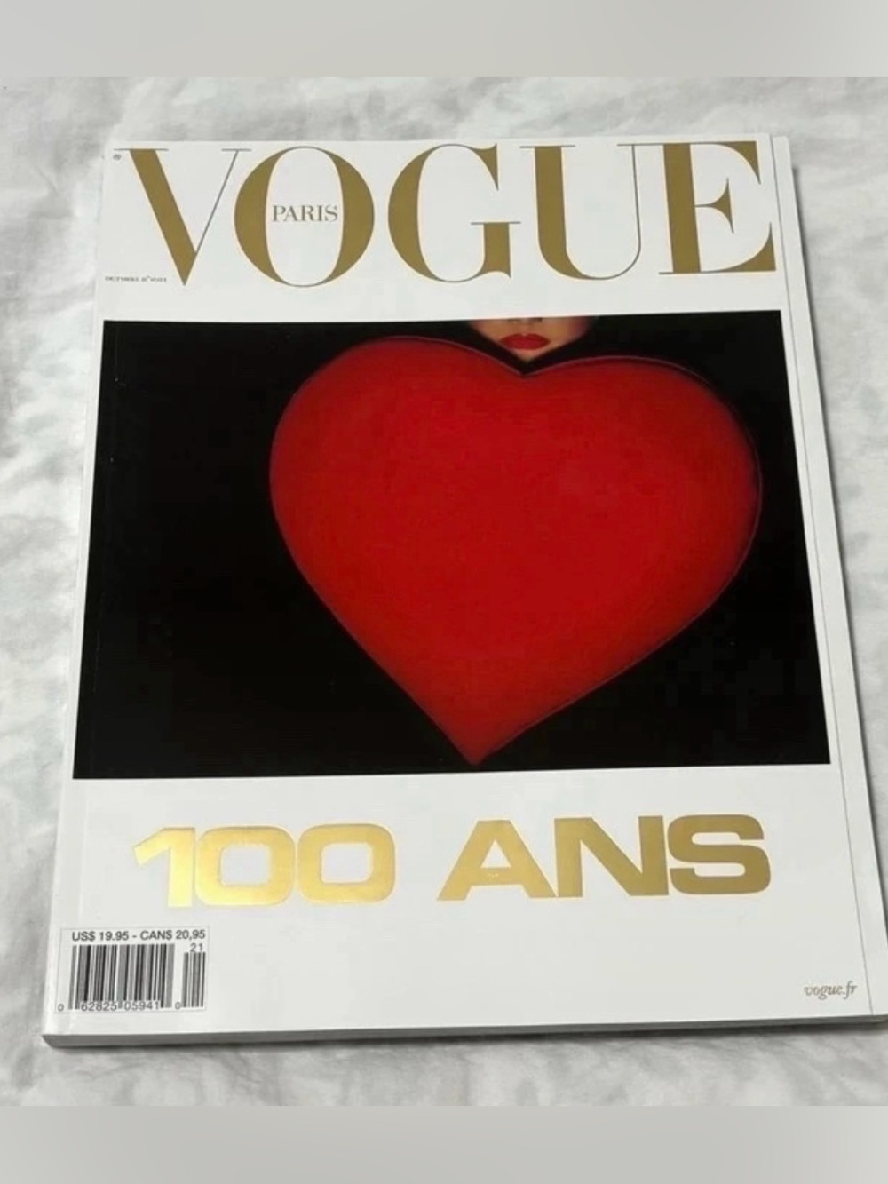 Vogue Paris October 2021 magazine